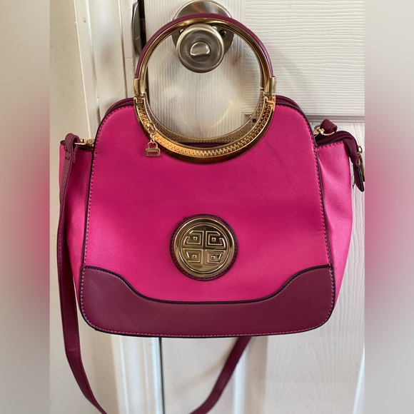 Beautiful women’s pink handbag with removable shoulder straps new without tag - Picture 4 of 7
